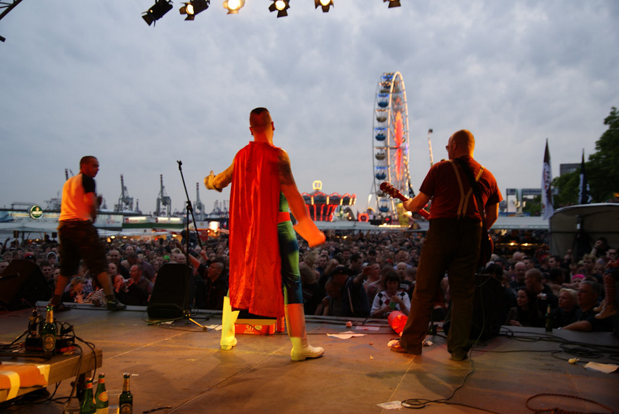 Jolly Roger Bühne beim Hafen Rock 2009 | © DUCKDALBEN