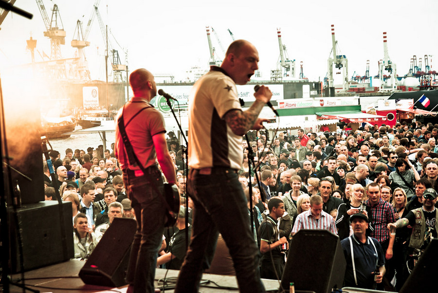 Jolly Roger Bühne beim Hafen Rock 2009 | © DUCKDALBEN